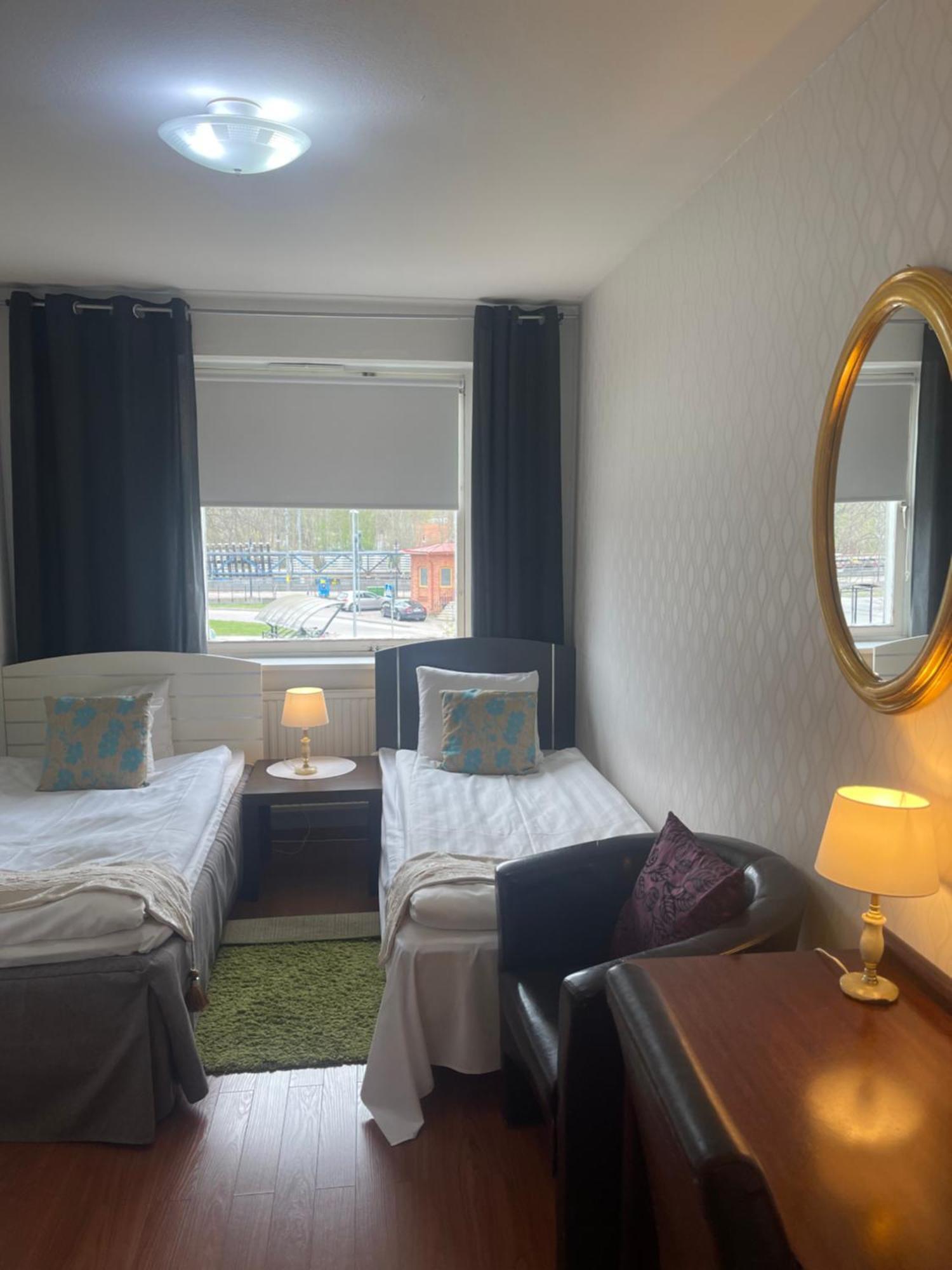 Vingaker Hotell Exterior foto