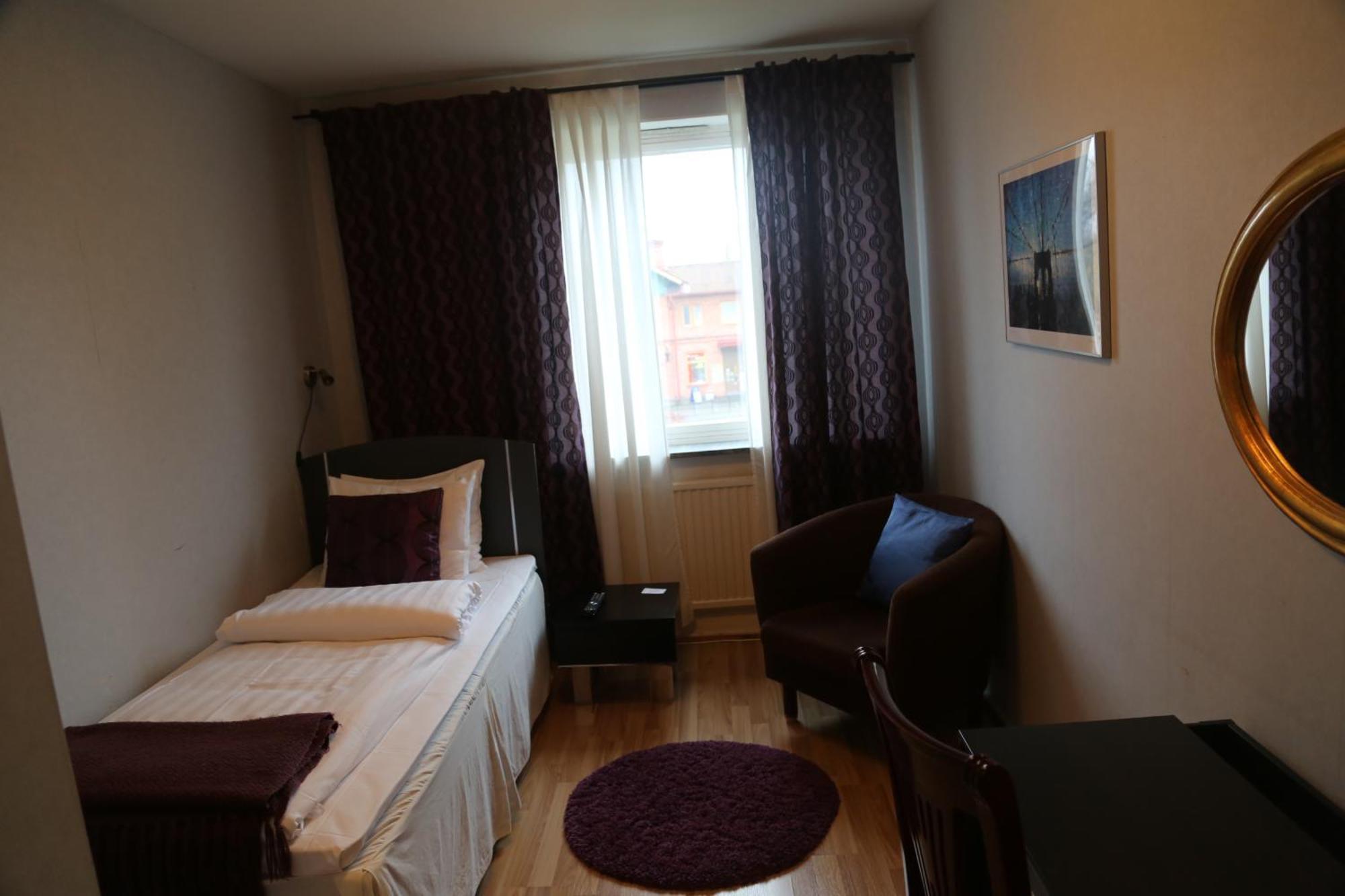 Vingaker Hotell Exterior foto